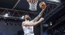 勇士队范弗利特膝盖重伤恐赛季报销，影响球队战术布局