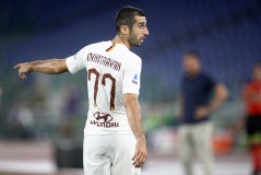 巴塞罗那中场克里斯滕森夏天留队：稳定发挥与球队未来的关键